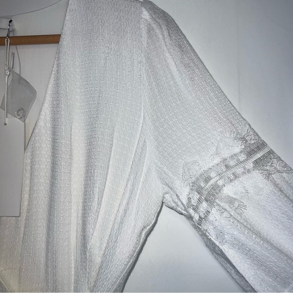 NWT LUSH Deep V-Neck Flirty Event Bride Coastal Beach Mini Wrap Dress White S - Picture 6 of 13